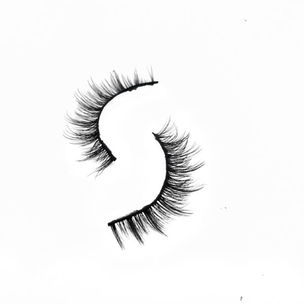 Pure Wink Eyelashes
