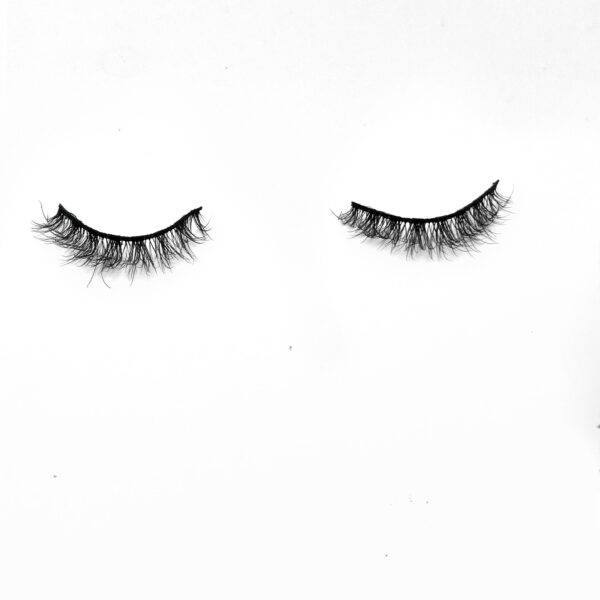 Charm Eyelashes