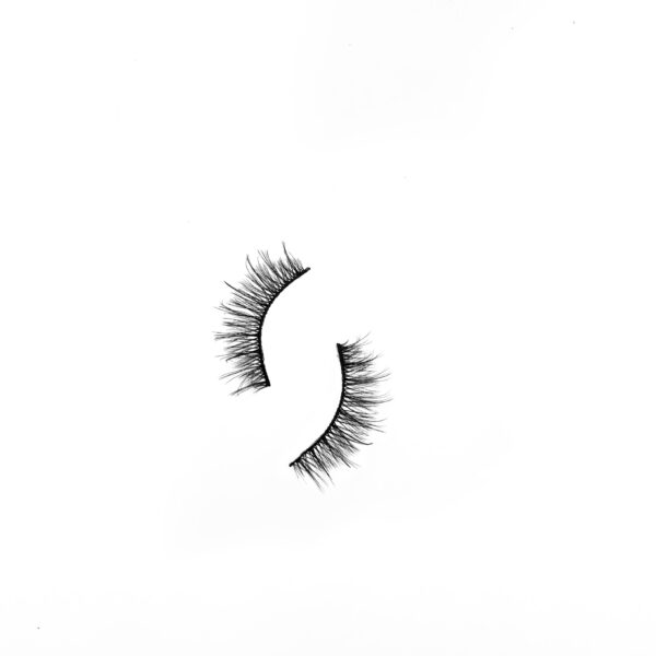 Noticable Eyelashes