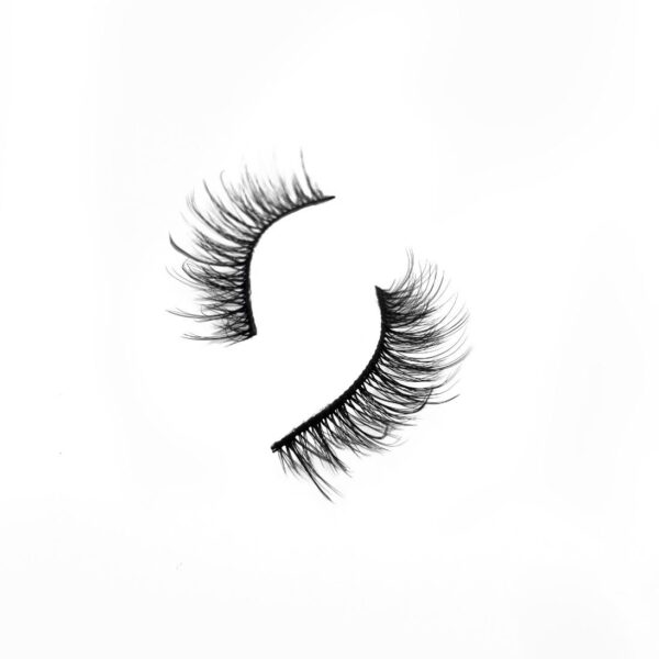 Noticable Eyelashes