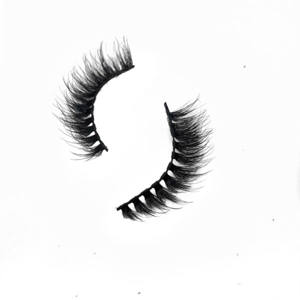 Rebel Eyelashes