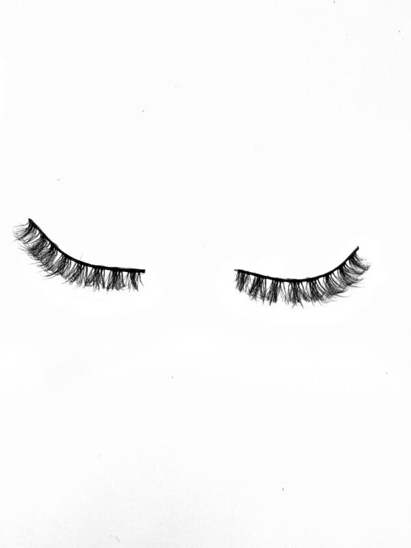 Mi Amore Eyelashes