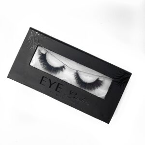 Wild Eyelashes